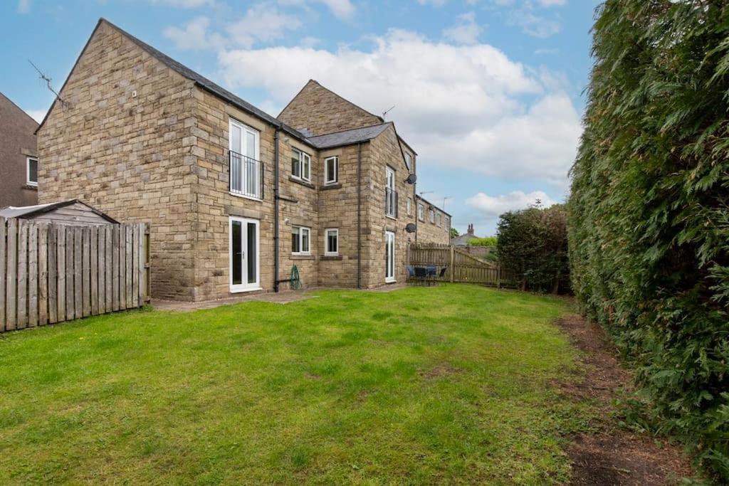 Ingledale Apartment, Ingleton, Yorkshire Dales National Park, Famous Three Peaks, Near The Lake District, Pets Are Welcome Ingleton  Exterior photo